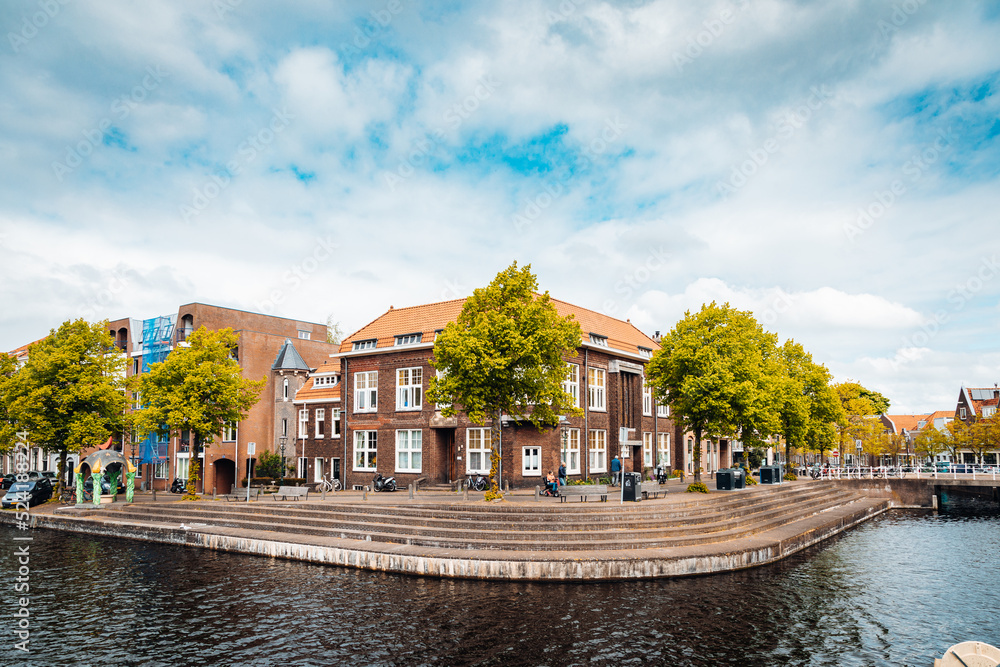 Holland am Kanal - Haarlem 