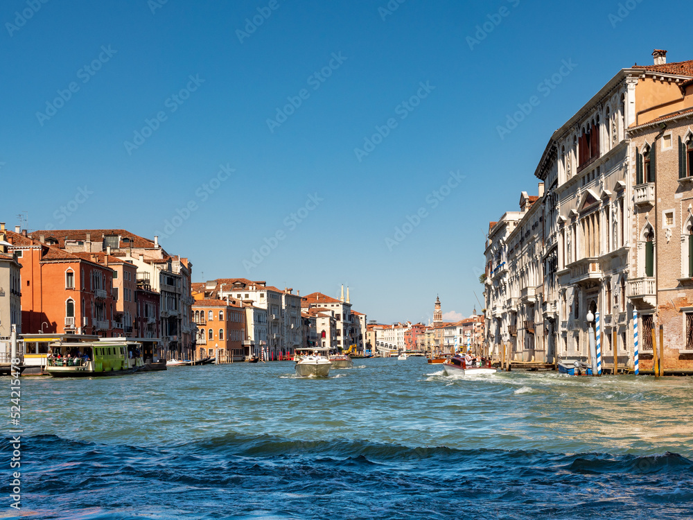 Altstadt in Venedig am Canal Grande 