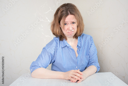 Billede på lærred disgust, aversion, revulsion, distaste, repulsion, abomination, a woman with a g