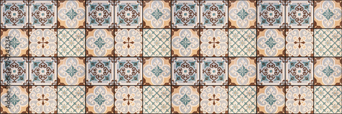 Old seamless flowers leaves vintage geometric shabby mosaic ornate patchwork ...