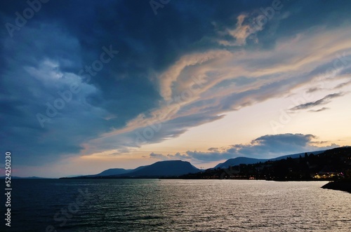 Abendstimmung am Neuenburger See, Westschweiz