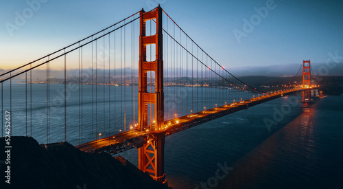 Golden Gate Bridge zum Sonnenuntergang.