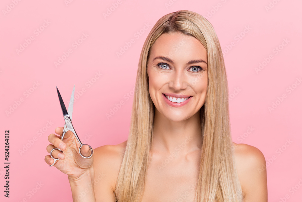 Photo of joyful lady hold scissors prepare party beauty hairstylist salon isolated over pastel pink color background Photo of joyful lady hold scissors prepare party beauty hairstylist salon isolated over pastel pink color background