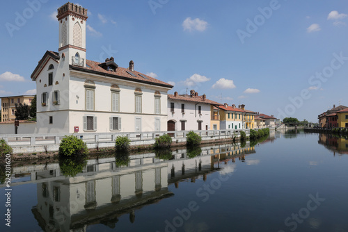 edifici storici della provincia di milano, italia, historical buildings of the area of milan, italy