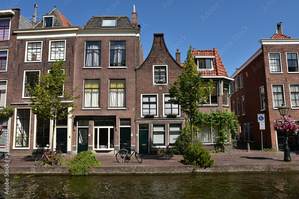 Maisons hollandaises à Leiden. Pays-Bas Maisons hollandaises à Leiden. Pays-Bas