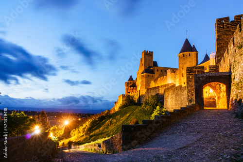 ciudadela amurallada de Carcasona , declarada en 1997 Patrimonio de la Humanidad por la Unesco, capital del departamento del Aude, region Languedoc-Rosellon, Francia, Europa