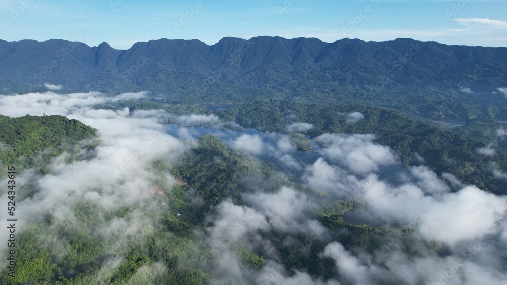 Obraz premium The Mountains and Fjords of Milford Sound and Doubtful Sound, New Zealand. Bengoh Valley, Sarawak.