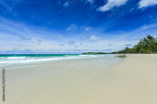 Fototapeta Naklejka Na Ścianę i Meble -  Borneo beach landscape at Kudat Sabah, Malaysia.