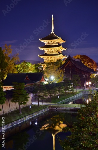 京都の夜景 ライトアップ 東寺