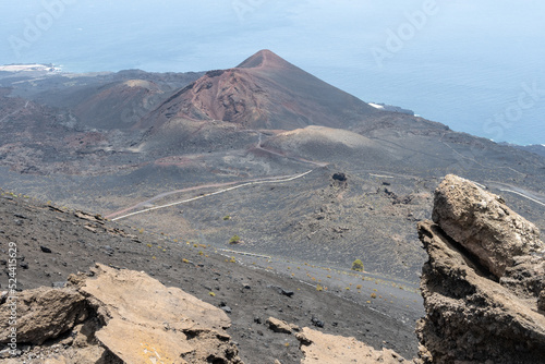 Volcán San Antonio y sus alrededores en la isla de La Palma, Islas Canarias, España