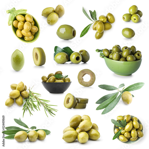 Fotografie Set of green olives isolated on white
