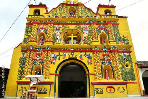 Fachada principal de la Iglesia Catolica en San Andres Xecul, Totonicapan departamento de Guatemala.