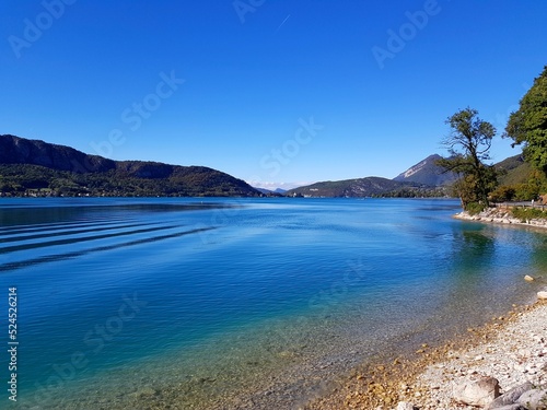 Fototapeta Naklejka Na Ścianę i Meble -  Le Lac d'Annecy, Haute-Savoie	