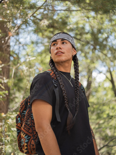 Obraz na płótnie Indigenous young man in nature