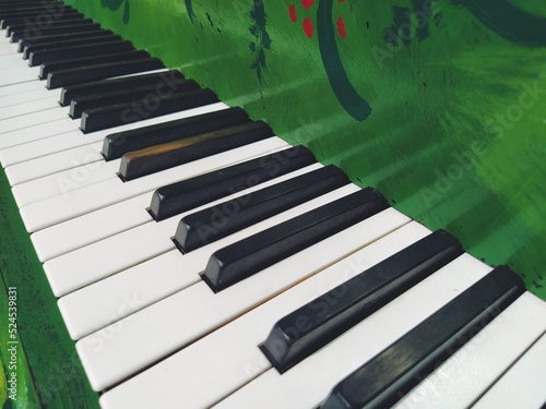 A piano or piano is a stringed percussion and keyboard musical instrument. An octave is a musical interval in which the ratio of frequencies between sounds is one to two. Green piano.