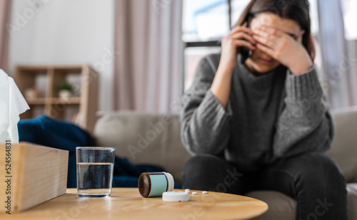 Εκτύπωση καμβά mental health, psychological help and depression concept - stressed woman with s