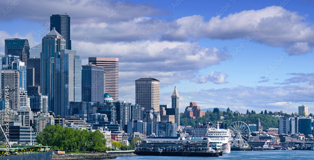 Fototapeta premium Seattle Waterfront and Skyline