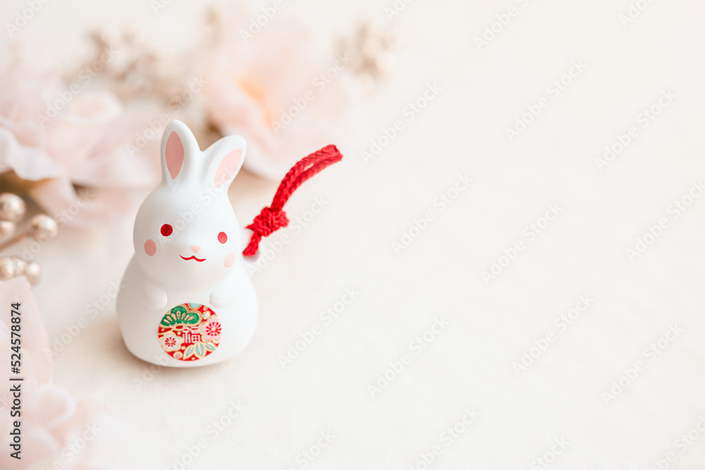 2023年　可愛いウサギの年賀状　白　ピンク