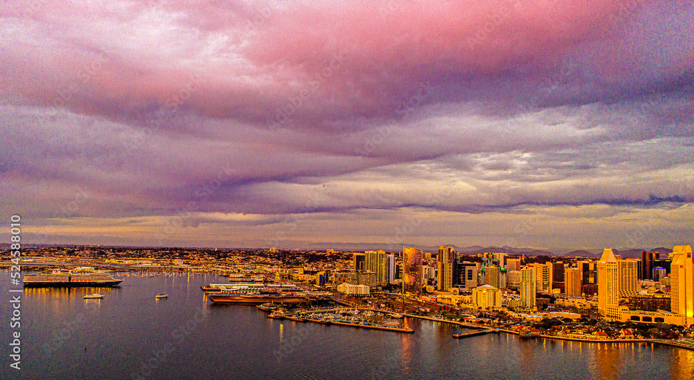 Obraz premium San Diego Skylines by Drone