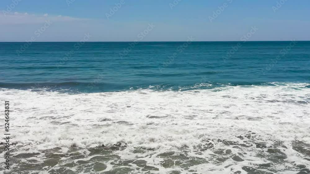 Blue ocean with waves and blue skies with clouds. Sri Lanka. Blue ocean with waves and blue skies with clouds. Sri Lanka.