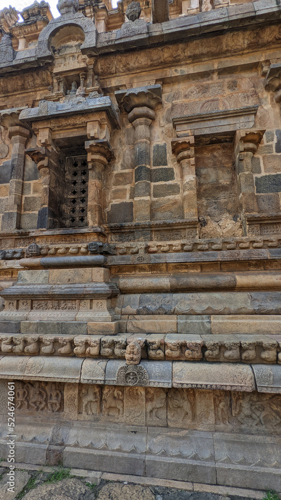One big temple wall shown with all its sculptural glory, Dharasuram, Tamil Nadu, India