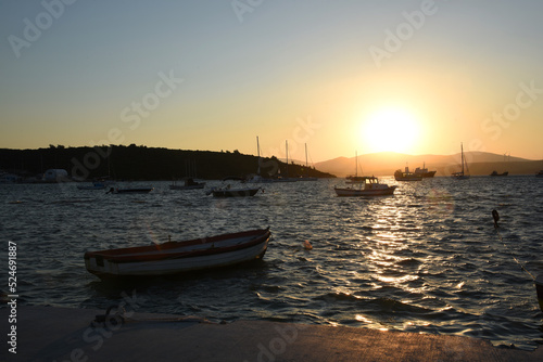Sonnenuntergang im Hafen von Izmir