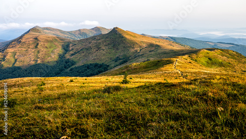 Fototapeta Naklejka Na Ścianę i Meble -  The highest part of the Bieszczady Mountains in Poland in the late summer morning.