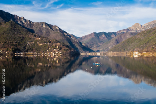 Visuale del lago di Ledro photo