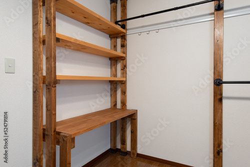 賃貸でのDIY 突っ張り棚とハンガーラック