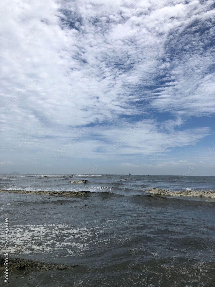 Fototapeta premium clouds over the sea