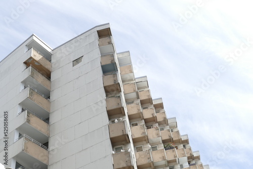 Balkone, Monotones modernes Wohnhaus, Mehrfamilienhaus, Bremen, Deutschland