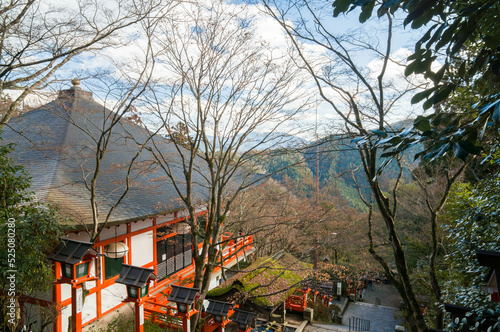 京都 冬の鞍馬寺の情景