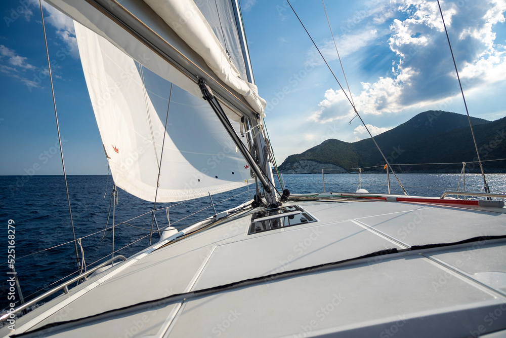 Fototapeta premium sailing on the sea