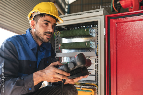 professional technician eng...