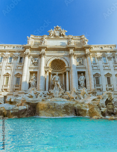 trevi fountain
