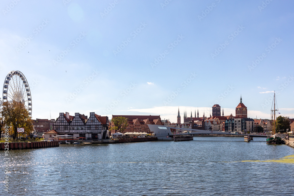 dansk, Old Town - historic buildings along the riverbank of Motlawa River, Poland