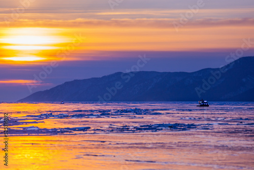 Fototapeta Naklejka Na Ścianę i Meble -  Baikal Lake Sunset Winter Ice