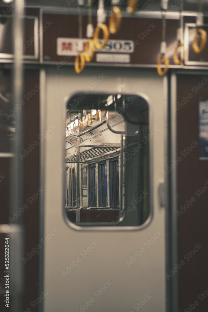 電車の貫通扉 電車の貫通扉