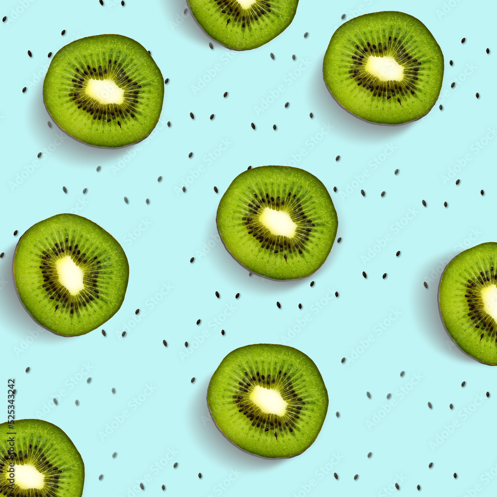 Fototapeta premium Fresh kiwi fuit background pattern 