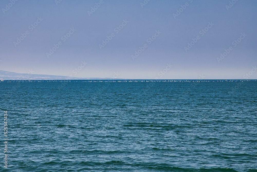 Blick aufs Meer von einem Strand in Griechenland Blick aufs Meer von einem Strand in Griechenland
