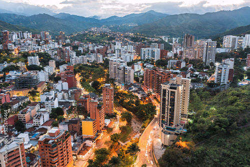 Fotografie aérea sobre centro oeste de cali colombia