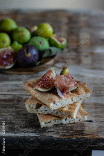 pizza prosciutto e fichi