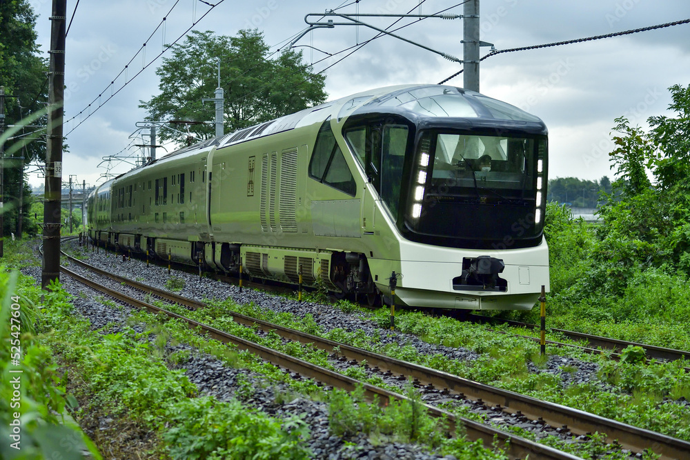 train on the railway train on the railway