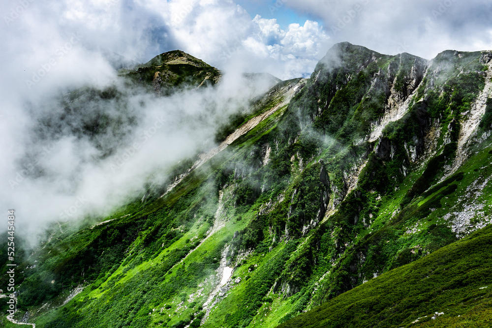 長野県木曽駒ヶ岳からの景色