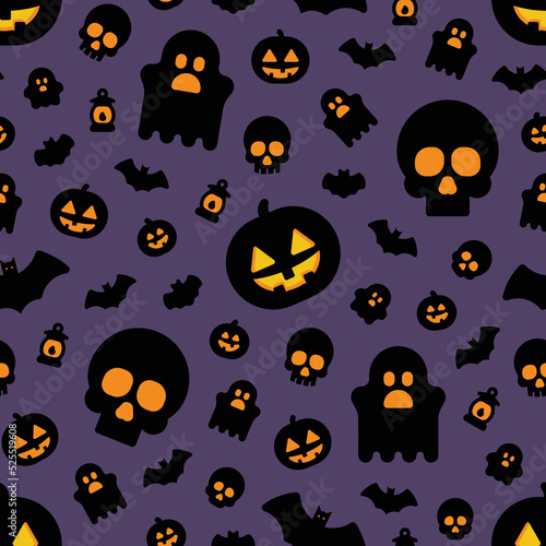 Spooky Halloween seamless pattern with jack-o-lantern on purple background