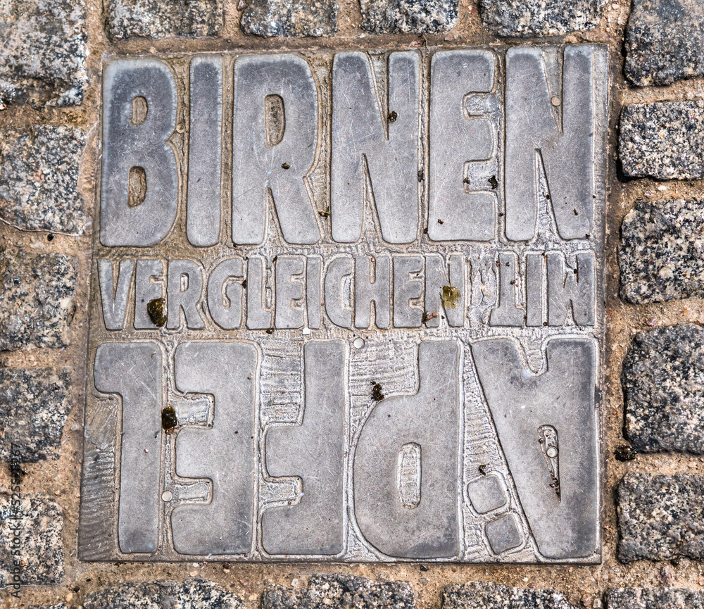Äpfel mit Birnen vergleichen Äpfel mit Birnen vergleichen