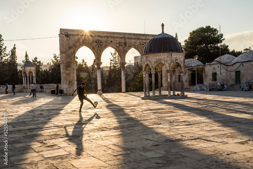Fotobehang Al-Quds Al-Sharif, Al-Aqsa Mosque, the Holy Dome of the Rock, the courtyards of