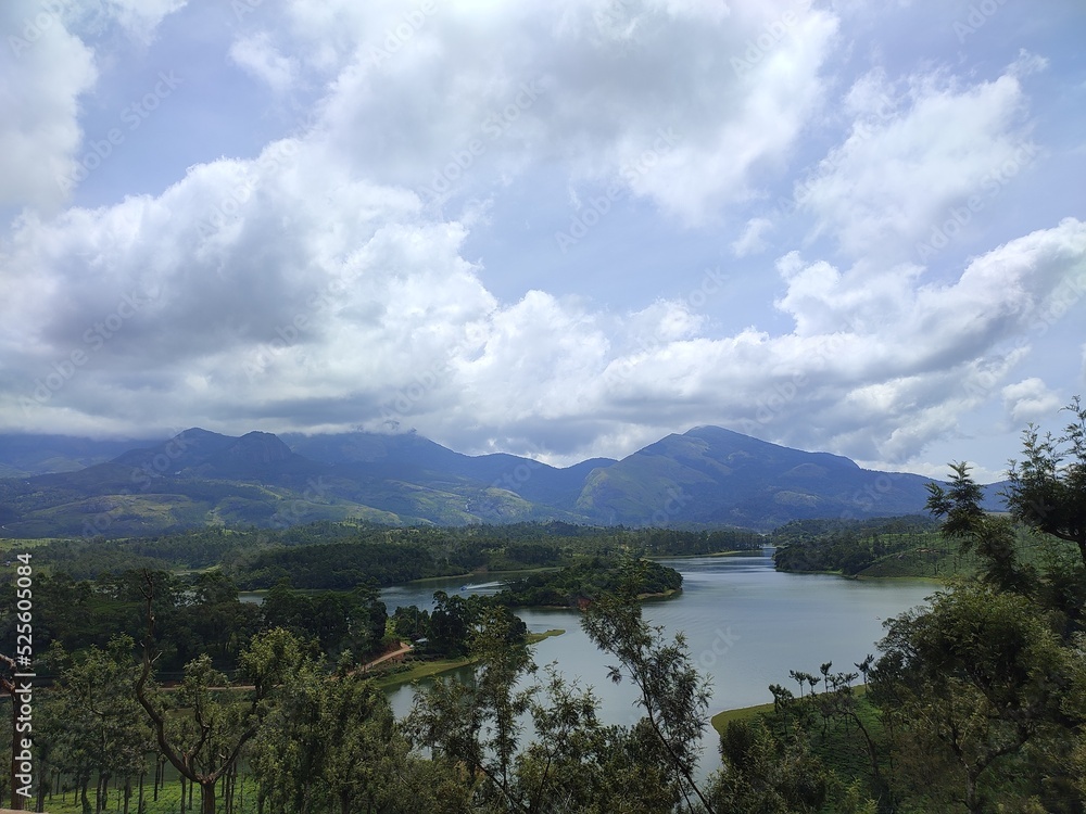 Lake with cloudy mountain with tea garden