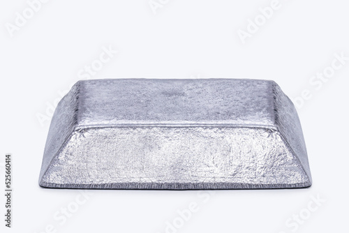 Foto platinum ingot or bar, noble metal, used in the production of catalysts, luxury