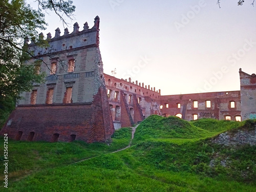Ruiny zamku w Krupem. Lato sierpień 2022 